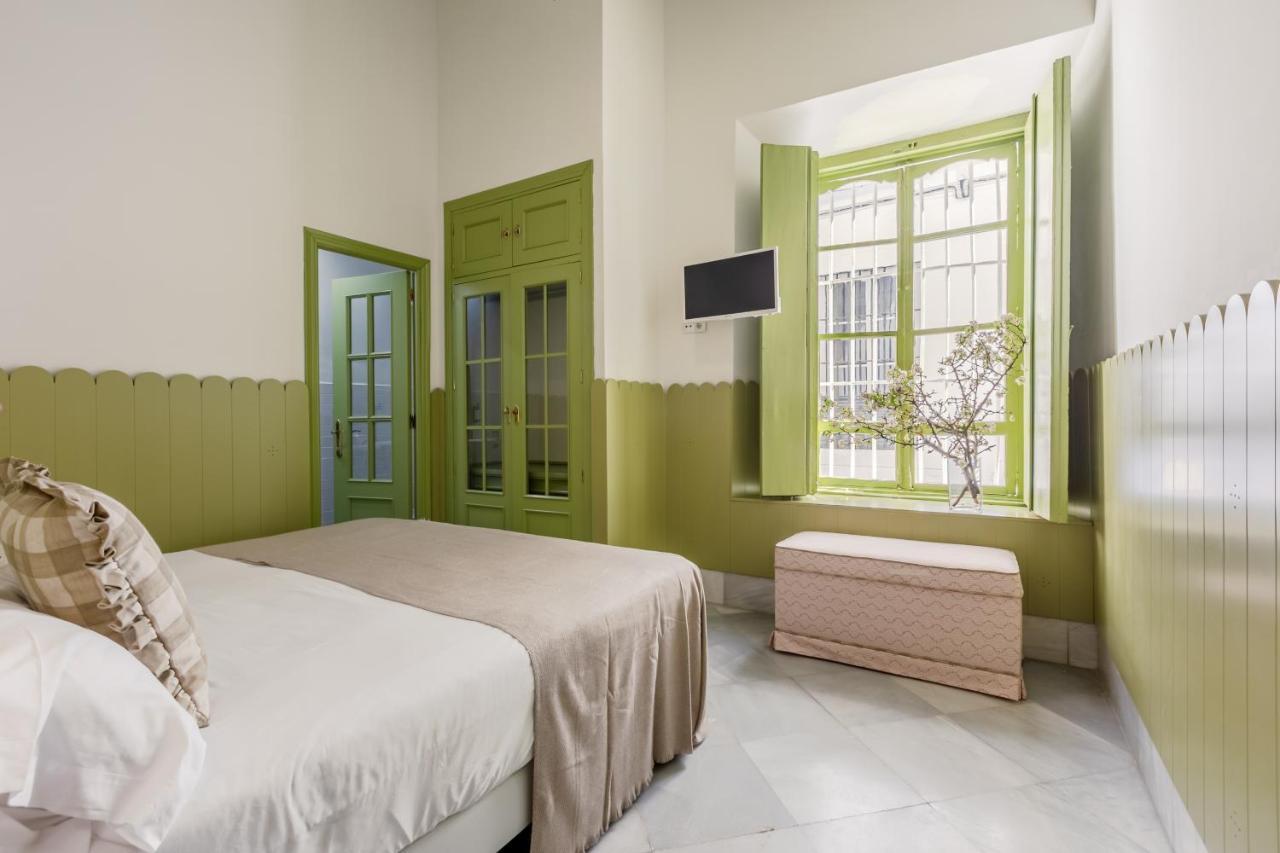 Nuea Giralda Hotel Sevilla Bagian luar foto