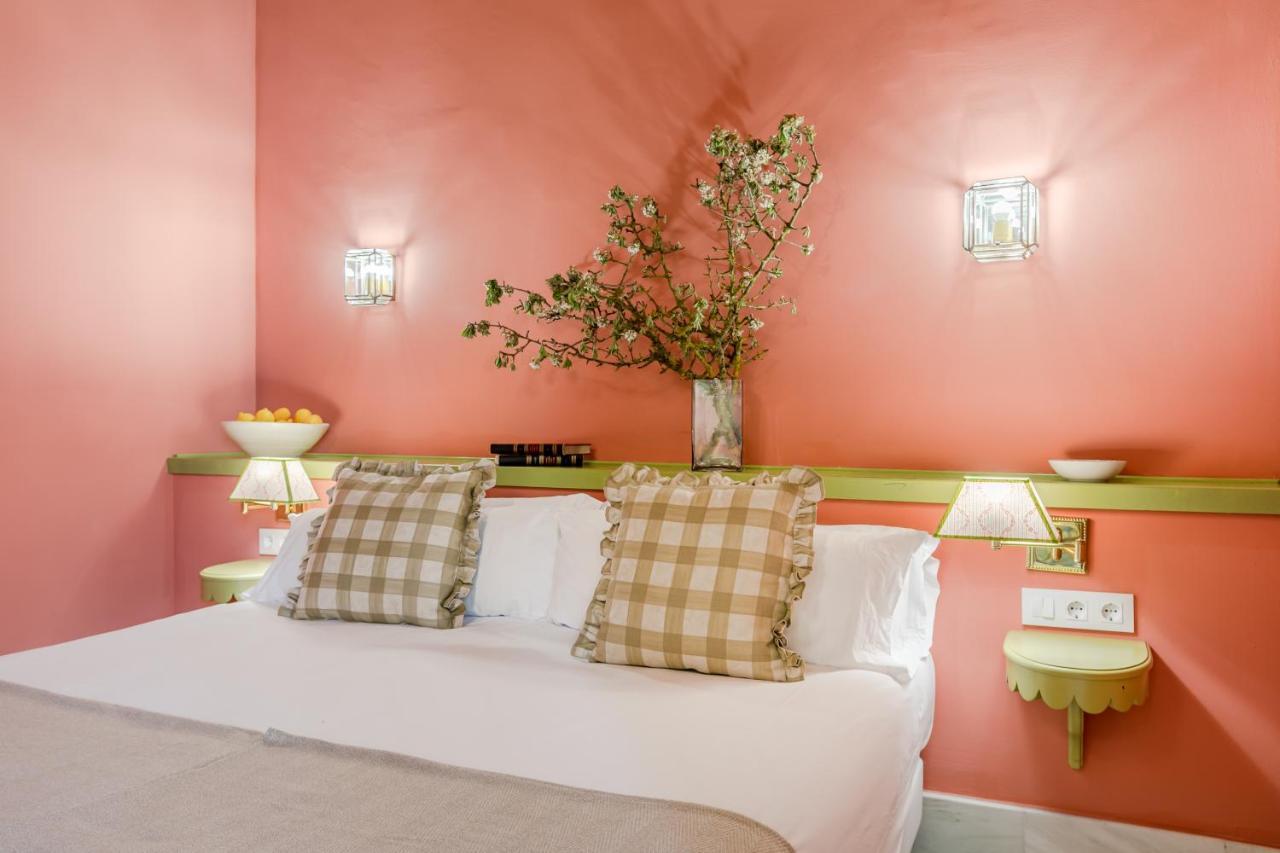 Nuea Giralda Hotel Sevilla Bagian luar foto