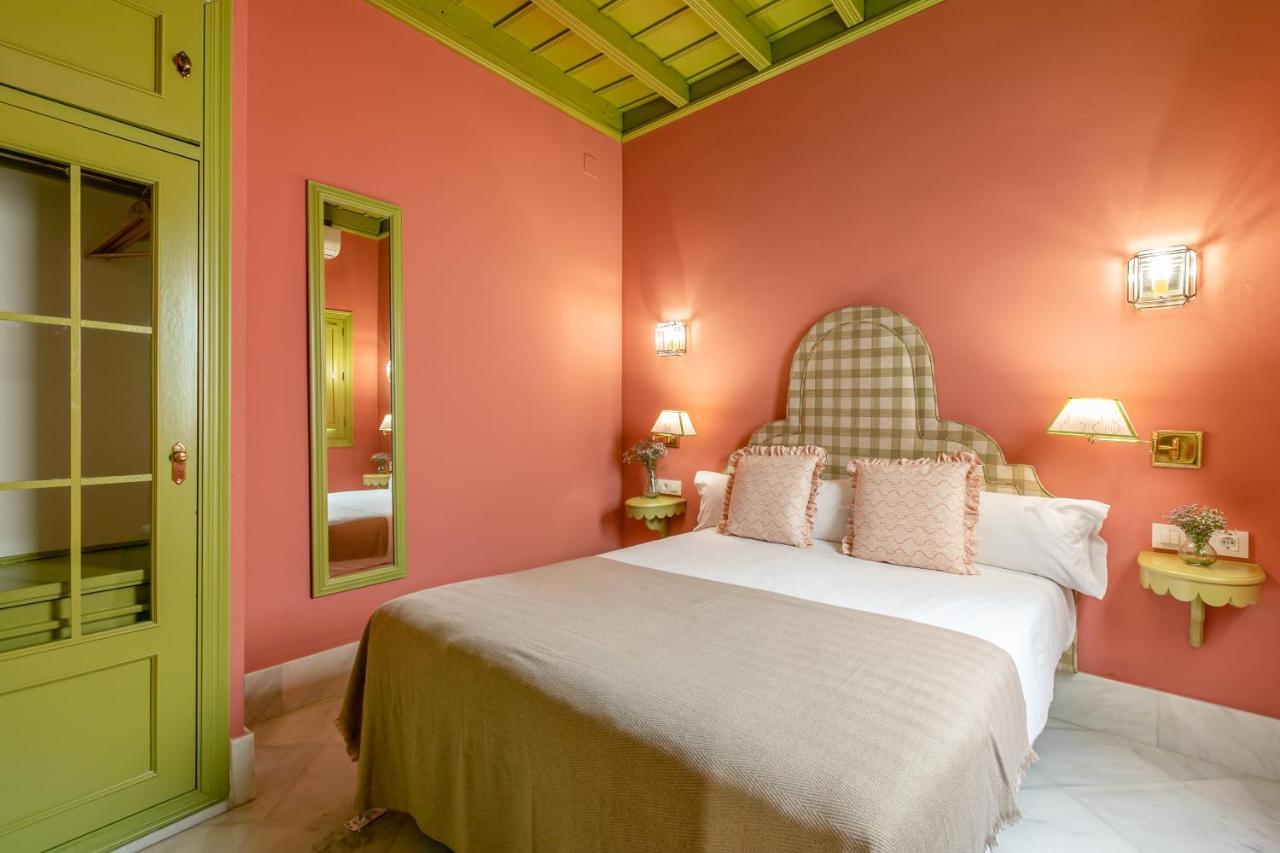 Nuea Giralda Hotel Sevilla Bagian luar foto