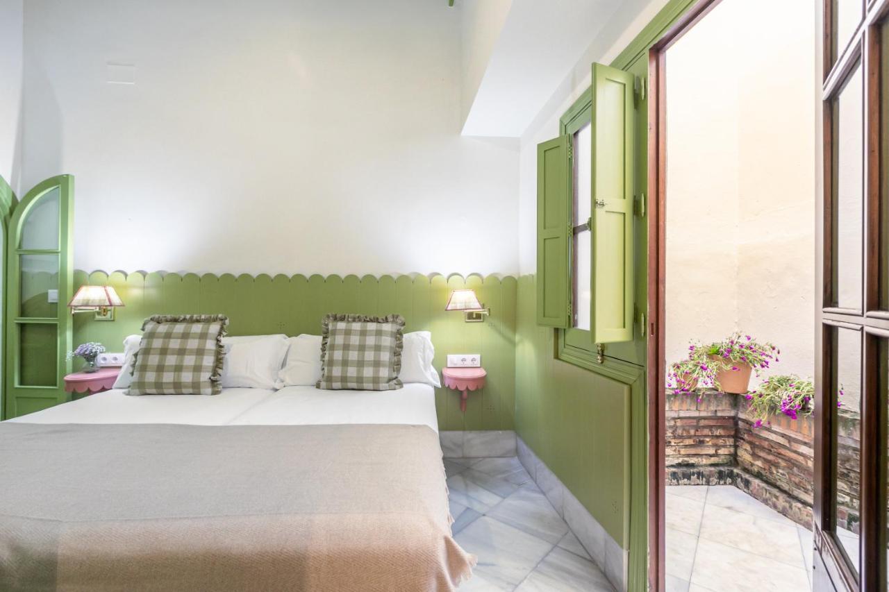 Nuea Giralda Hotel Sevilla Bagian luar foto