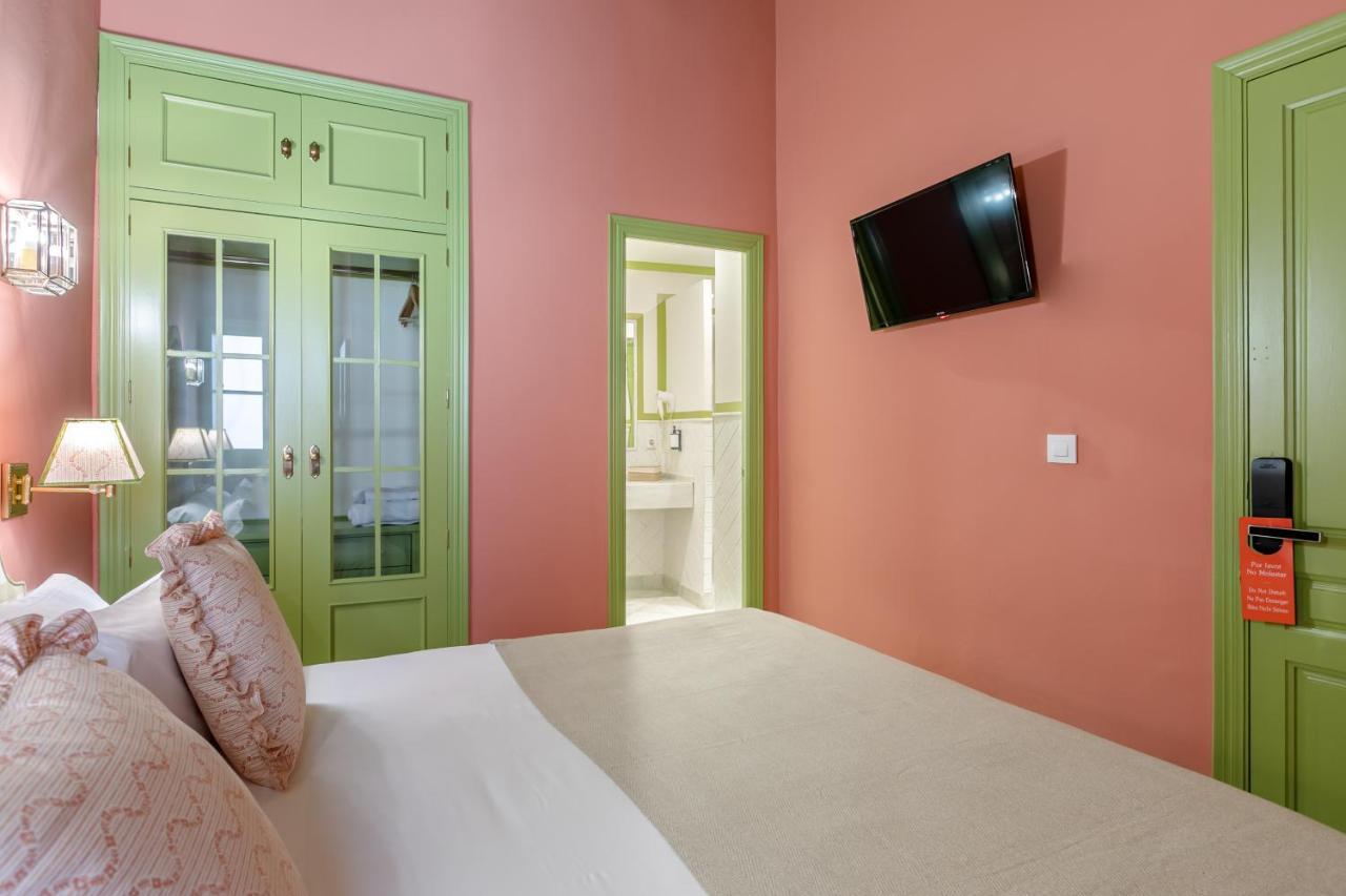 Nuea Giralda Hotel Sevilla Bagian luar foto